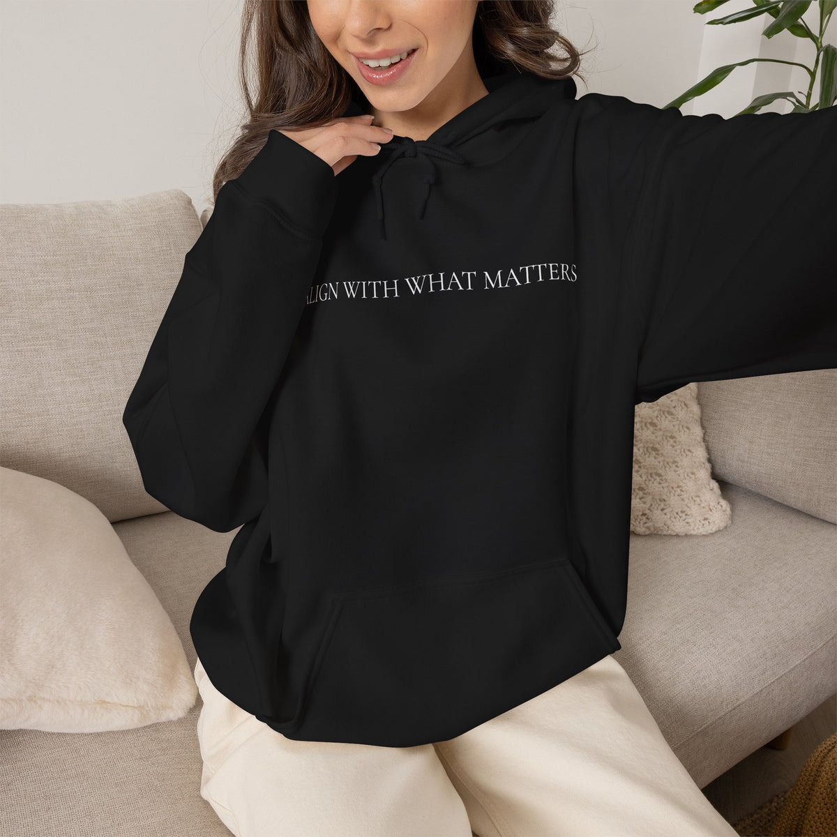 The Horizon Hoodie - Black